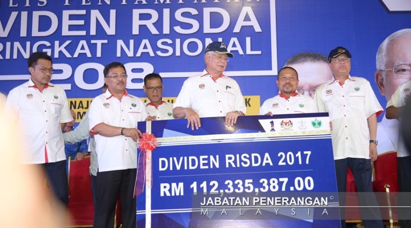 Najib Agih Dividen RISDA RM112.33 Juta, Shafie dan Peter Rompak  RM155 Juta