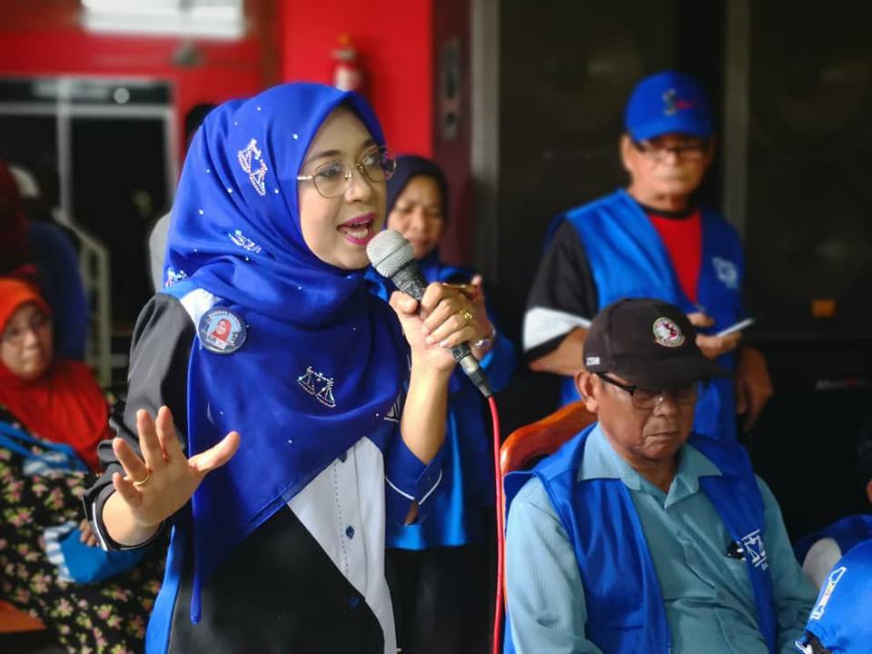 Calon Wanita BN Pertama DUN Tungku Terus Dekati Rakyat