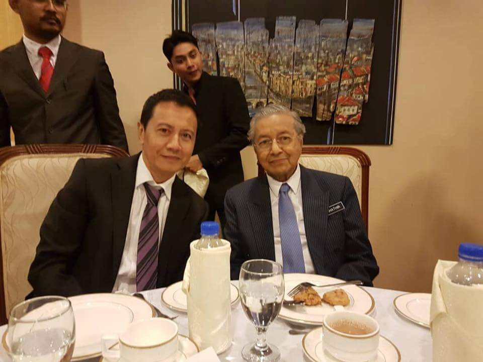 (VIDEO) Saya tak kenal Art Harun- Tun Dr Mahathir.