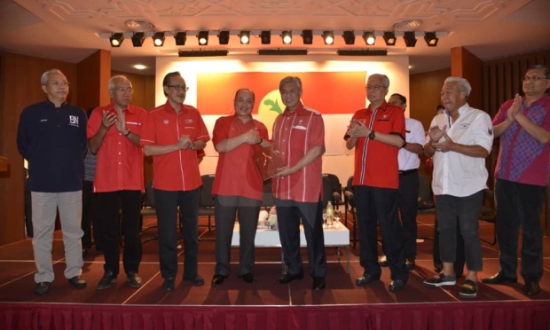 UMNO Sabah diberi autonomi