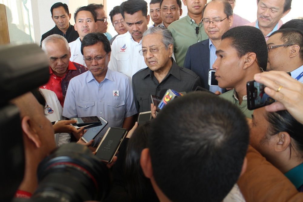 Kepentingan Sabah, Sarawak lama terabai - Dr Mahathir