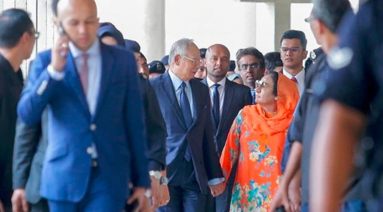 Najib, Rosmah hadapi bersama dendam Dr Mahathir di mahkamah