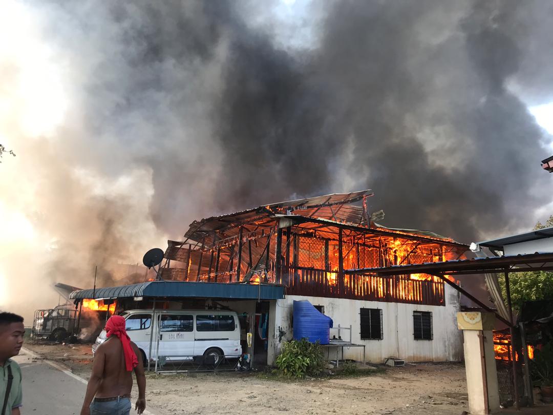 55 rumah setinggan Putatan terbakar 315 penghuni  hilang tempat tinggal 
