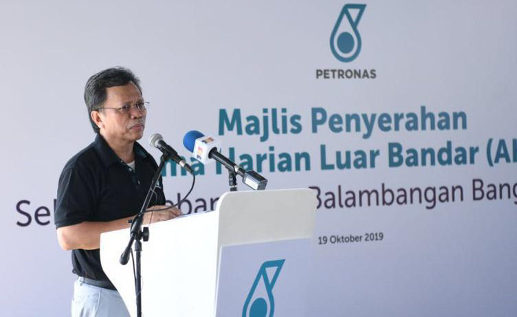Gagal royalti minyak 20 peratus, Shafie hanya berharap Petronas tidak lupakan Sabah jika untung