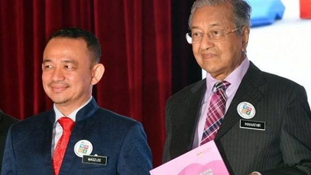 Dr Maszlee buktikan dia berani khianati Dr Mahathir tinggalkan Pejuang