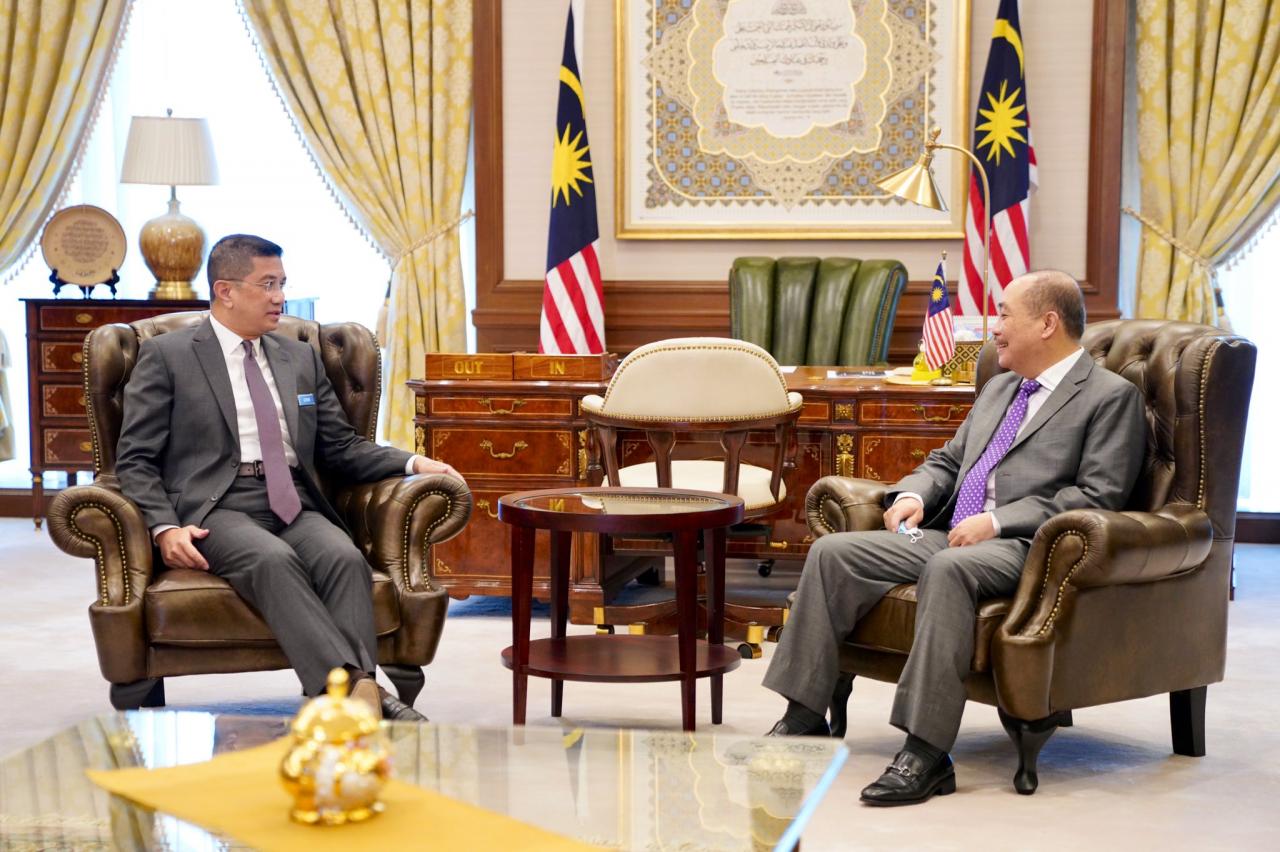 Kerjasama rapat dengan Persekutuan tingkat  pelaburan asing, domestik di Sabah