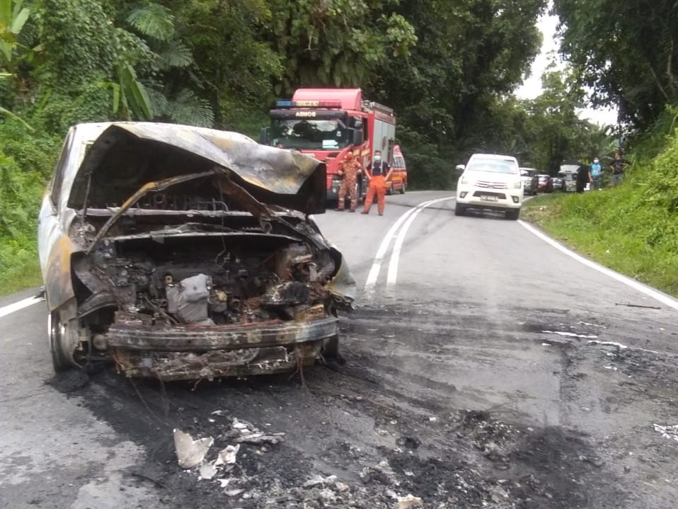 Kereta terbakar di Jalan Telupid-Ranau, pemandu selamat
