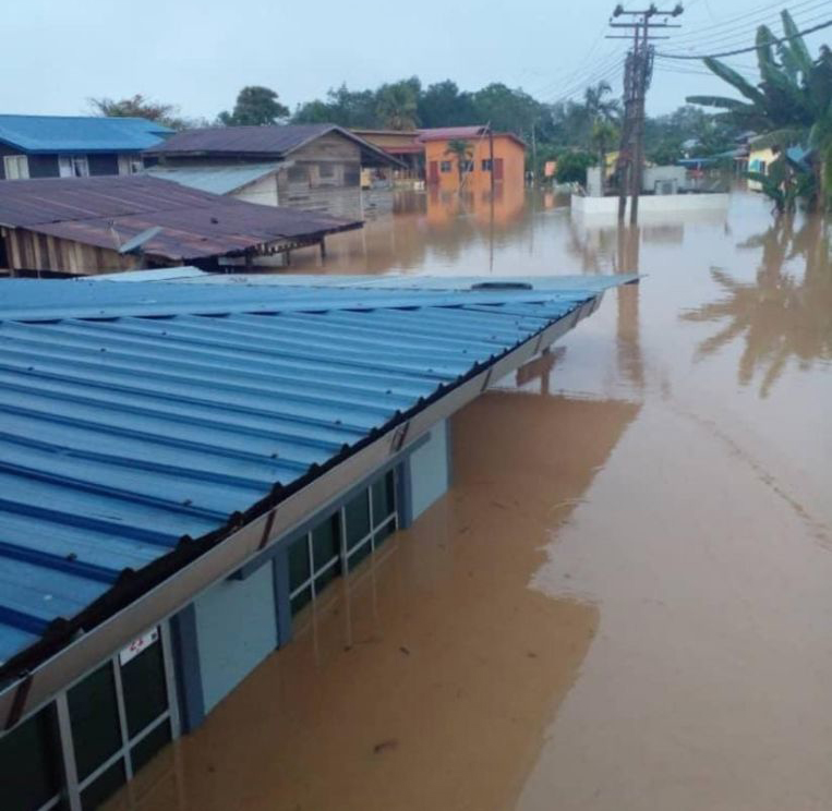Kampung Ponontomon dilanda banjir