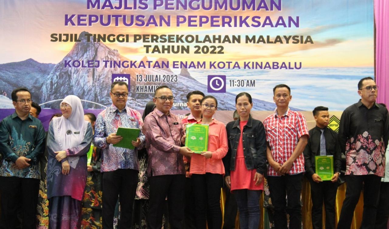 Sabah catat rekod 98.86% calon lulus penuh STPM 2022