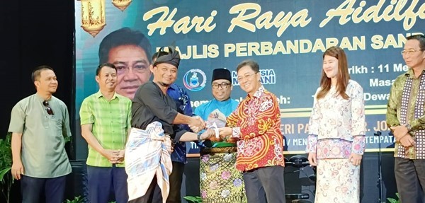 Semangat Malaysia Madani digambarkan melalui amalan rumah terbuka