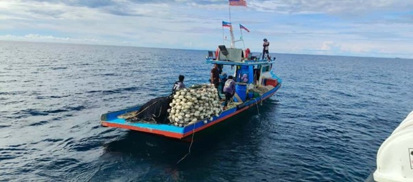 Maritim Malaysia tahan 9 kru nelayan langgar peraturan dan tiada dokumen