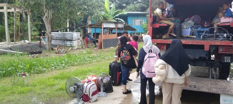 196 orang mangsa banjir di Beaufort dipindahkan ke PPK Selagon