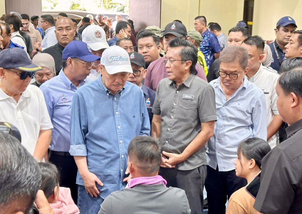 Hajiji turun padang santuni mangsa bencana banjir